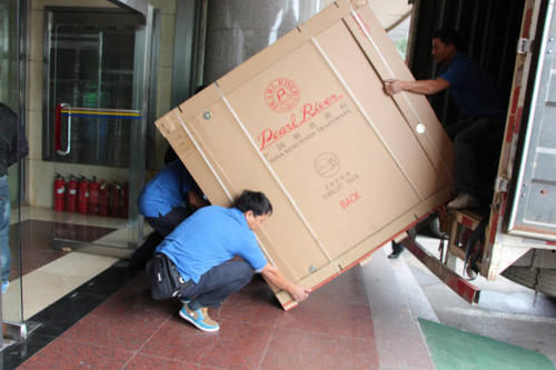 新罗钢琴贵重工艺品无忧运